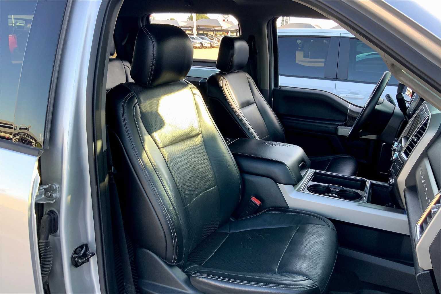 2018 Ford F-250 Lariat photo 8