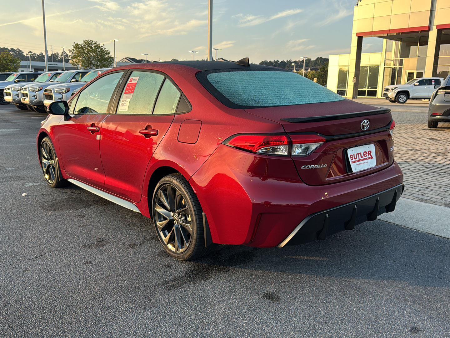 2026 Toyota Corolla SE photo 2
