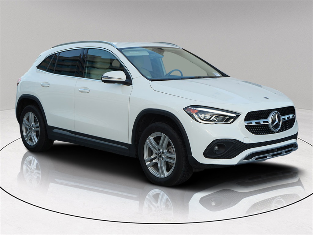 2023 Mercedes-Benz GLA Base's photo