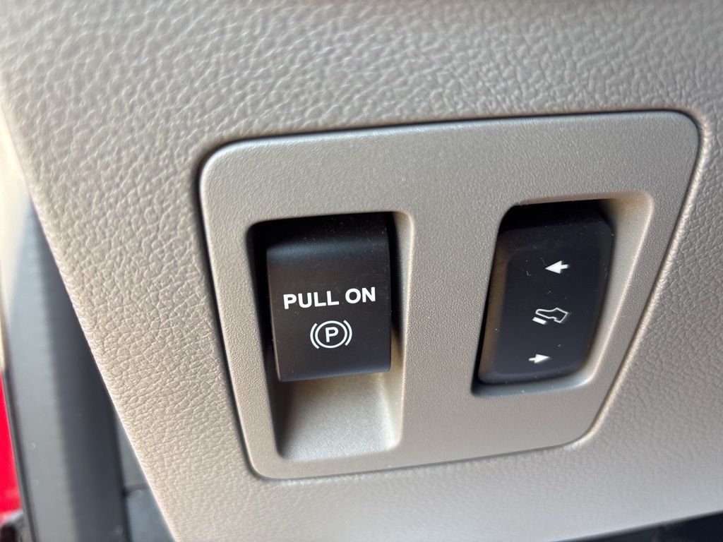 2019 Ford F-150 XLT photo 16