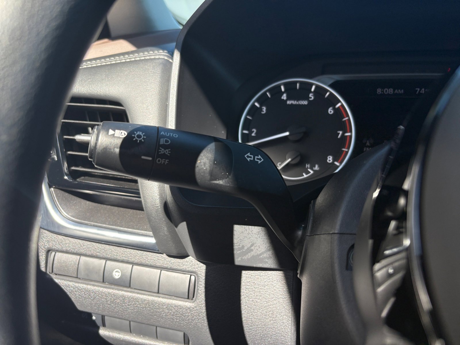 2021 Nissan Rogue SV photo 19