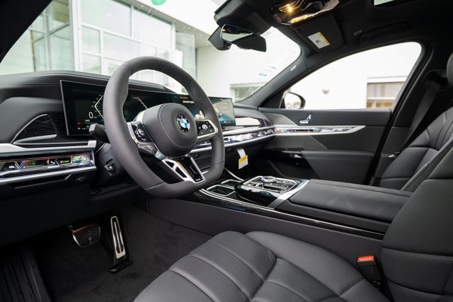 2026 Bmw 740i xDrive photo 3