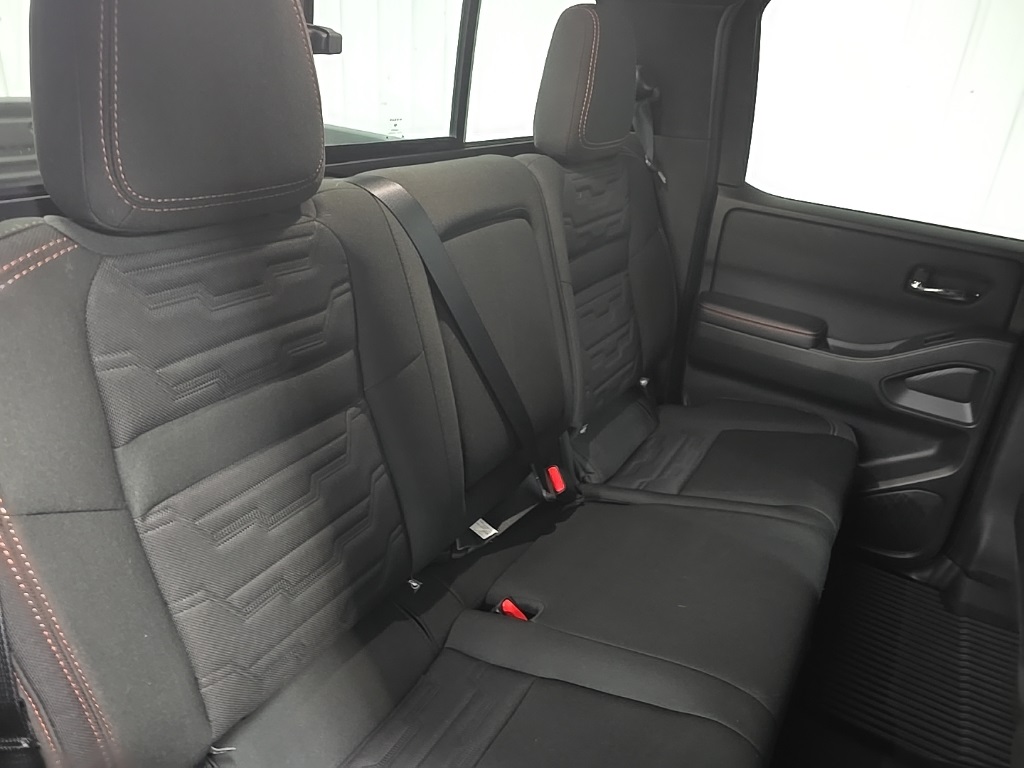 2023 Nissan Frontier PRO-4X photo 15