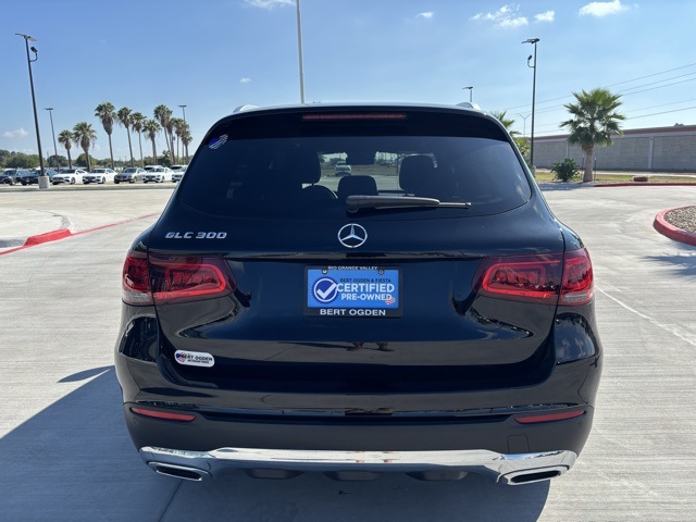 2022 Mercedes Benz GLC 300 photo 4