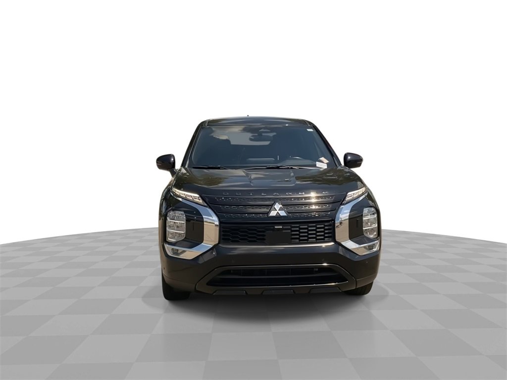 2023 Mitsubishi Outlander SE Black Edition photo 3