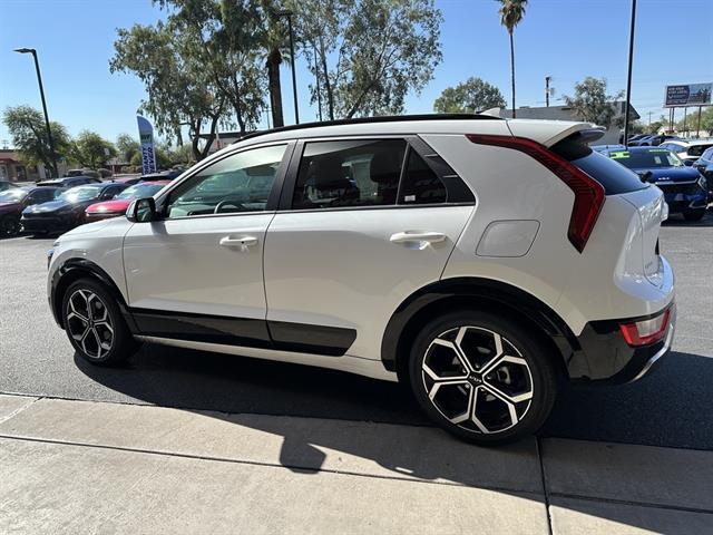 2024 Kia Niro EX photo 4