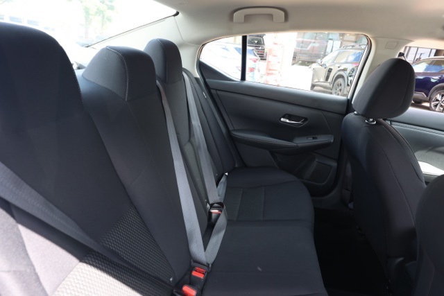 2022 Nissan Sentra S photo 16