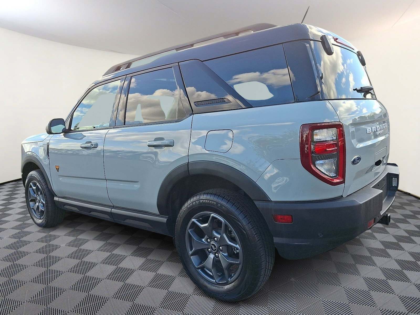 2021 Ford Bronco Sport Badlands photo 2