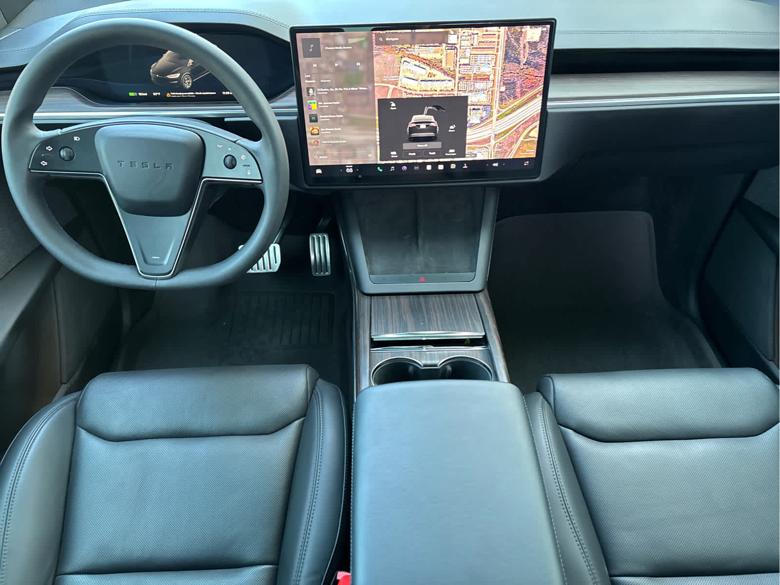 2023 Tesla Model X photo 15