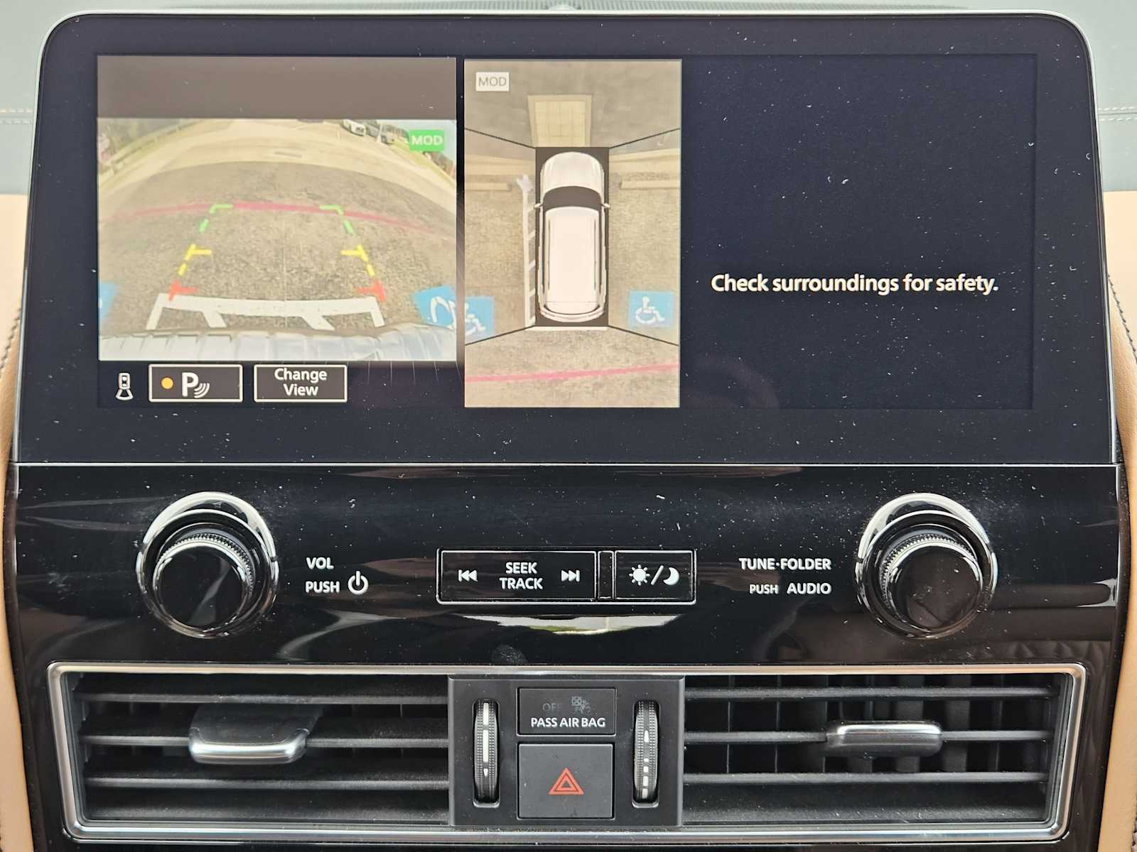 2023 Infiniti QX80 Sensory photo 14