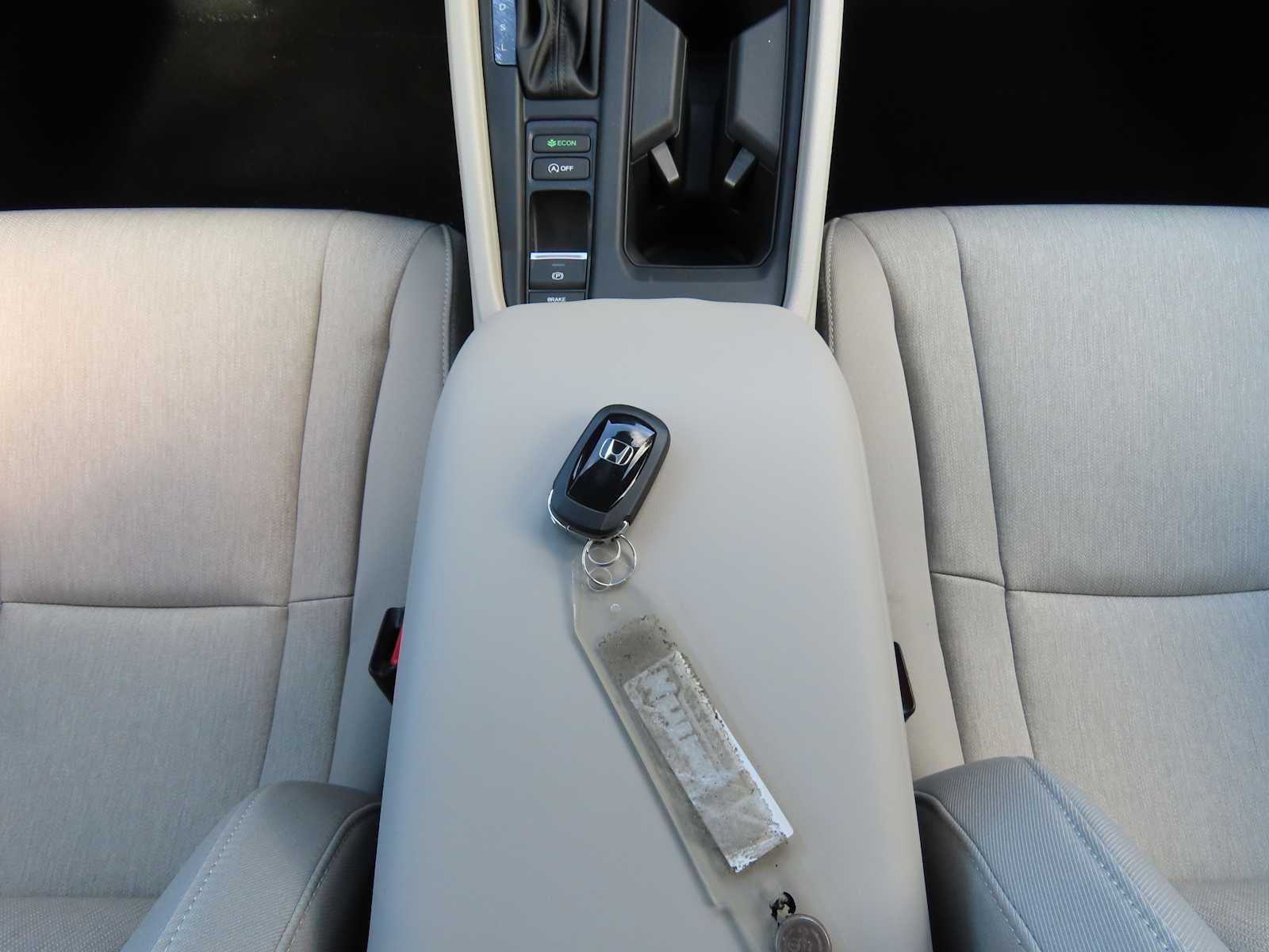 2025 Honda Accord SE photo 23