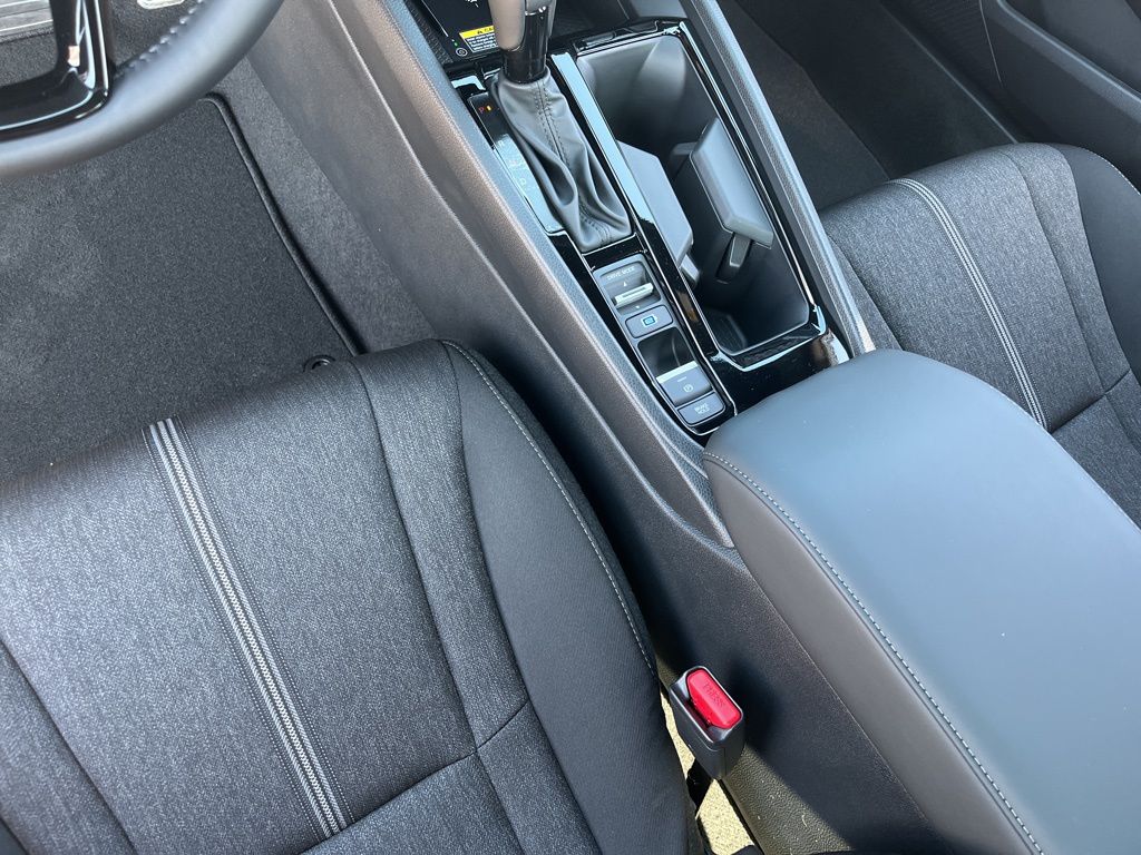 2025 Honda Accord Hybrid Sport photo 10