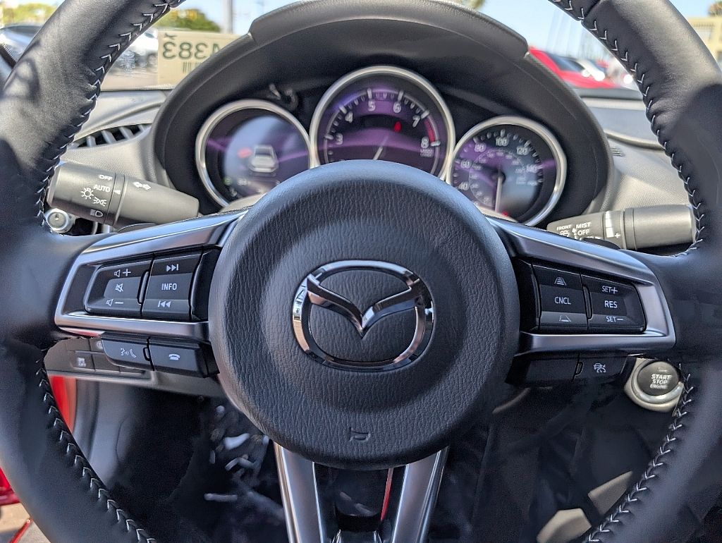 2025 Mazda MX-5 Miata Miata RF Grand Touring photo 28