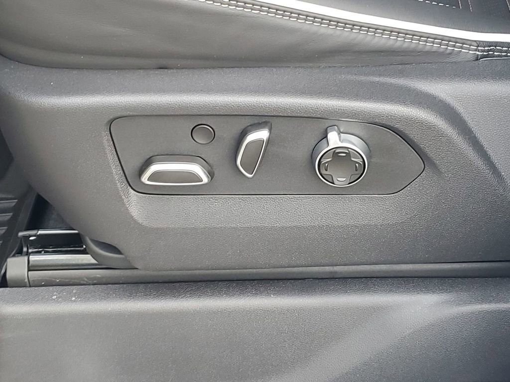 2025 Gmc Sierra AT4X photo 29