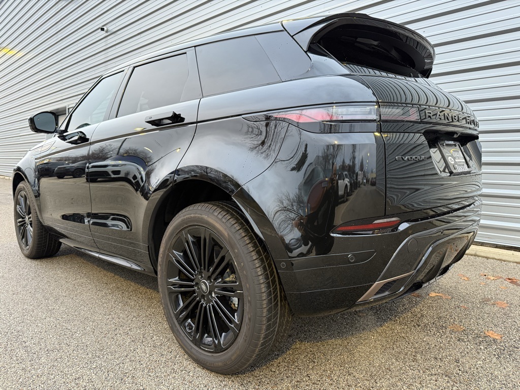 2024 Land Rover Range Rover Evoque Dynamic SE photo 4