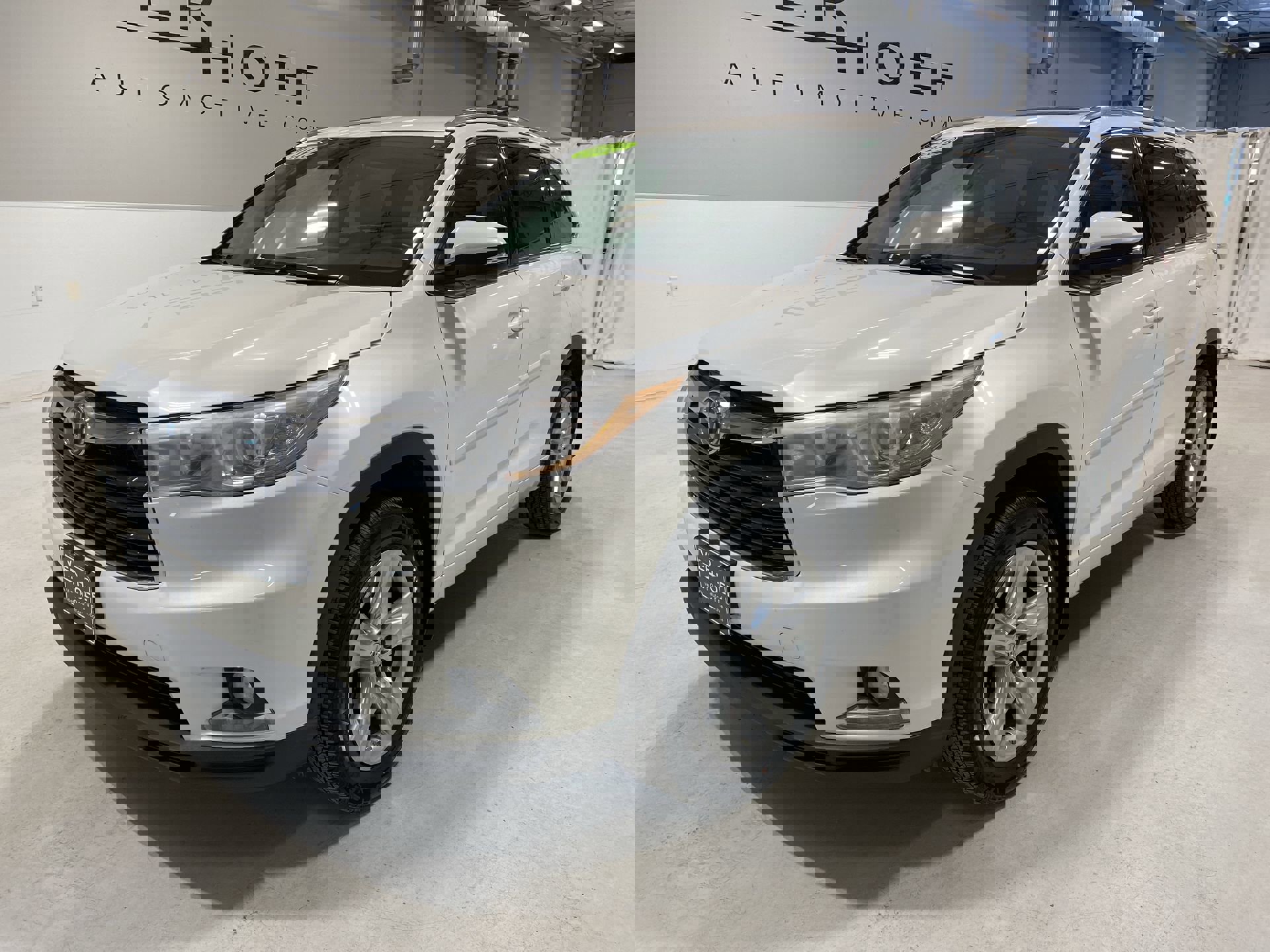 2015 Toyota Highlander Limited Platinum's photo