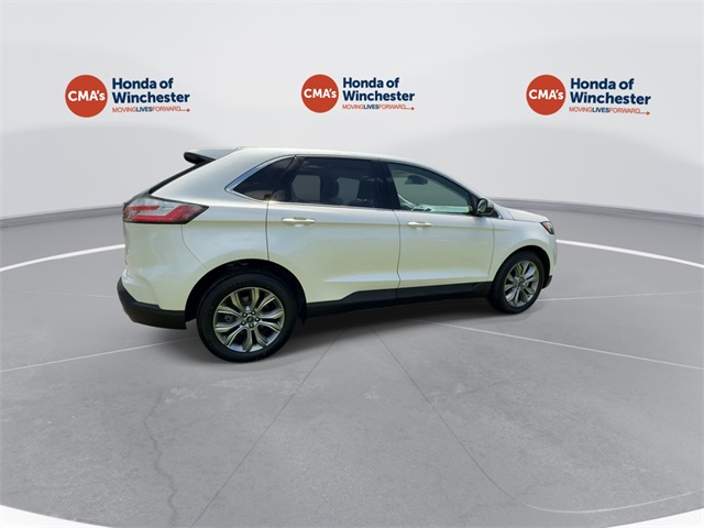 2019 Ford Edge Titanium photo 10