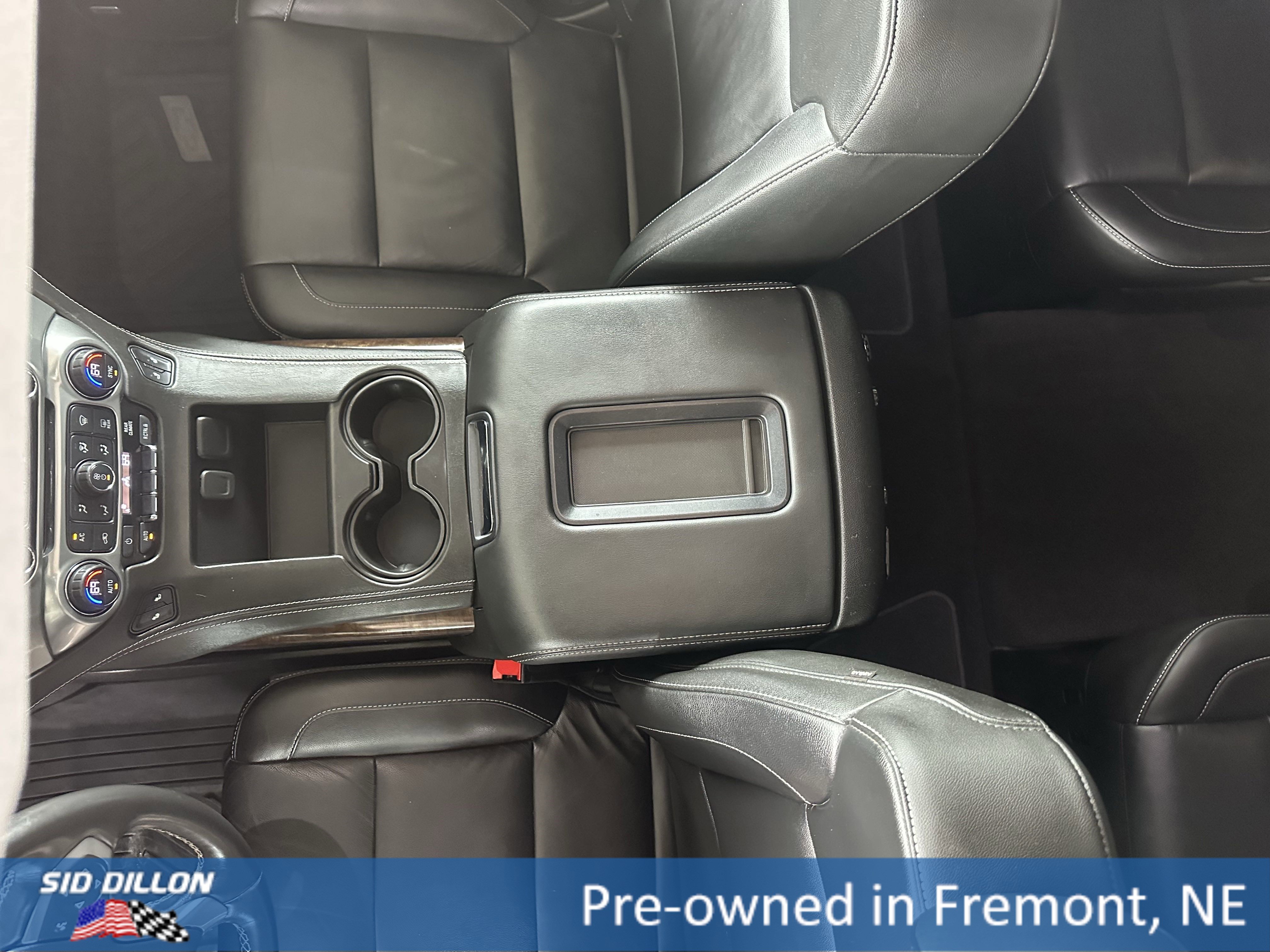 2019 Chevrolet Tahoe LT photo 2