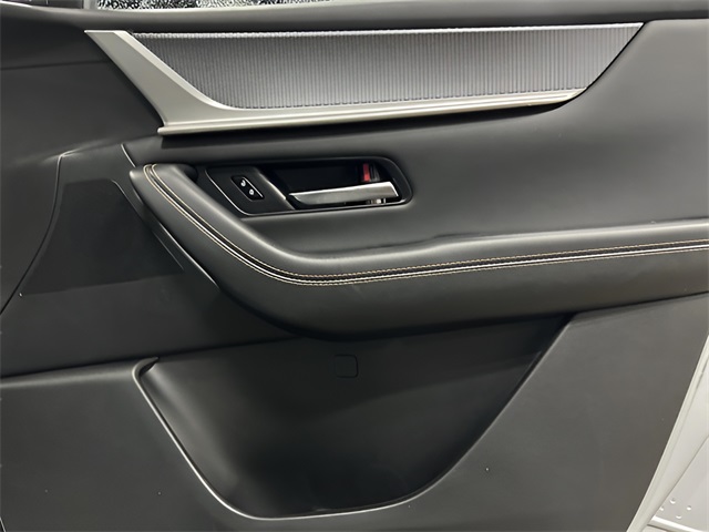 2025 Mazda CX-90 Premium photo 31