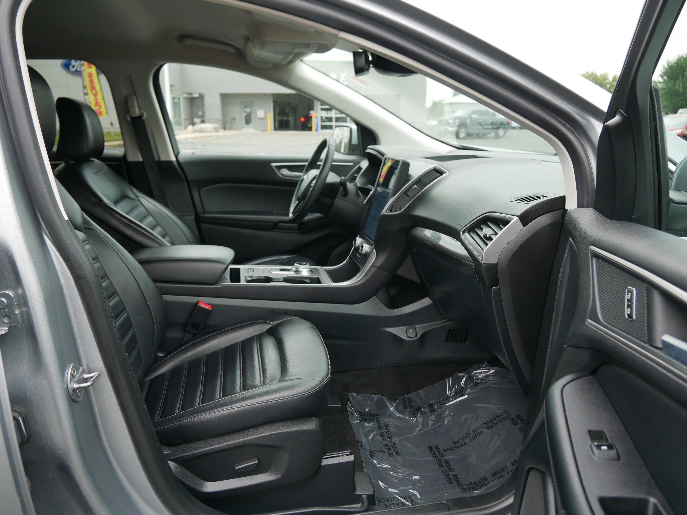 2024 Ford Edge SEL photo 14