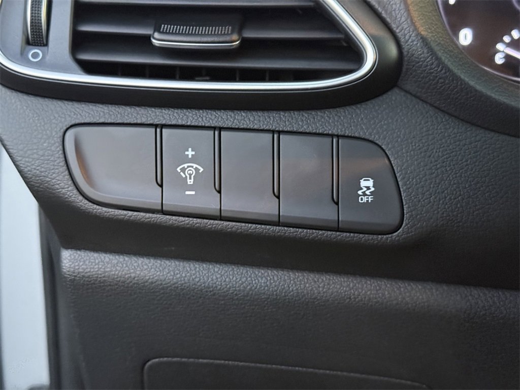 2020 HYUNDAI ELANTRA GT - Image 15