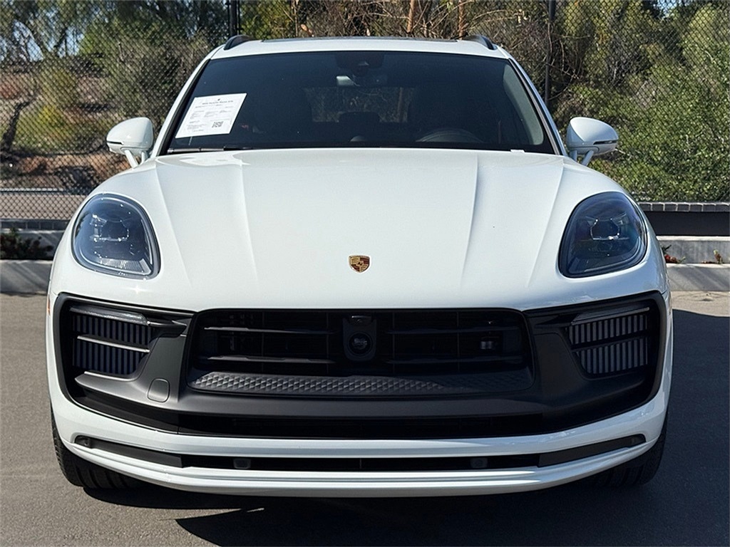 2025 Porsche Macan GTS photo 8