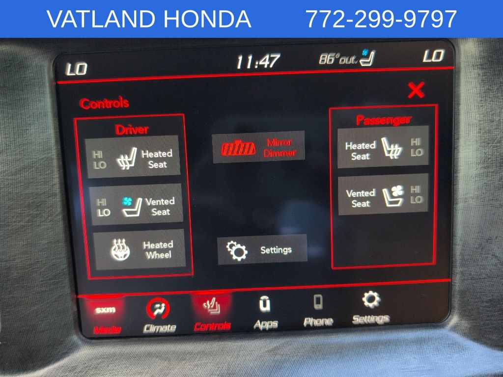 2022 Dodge Charger R/T photo 16