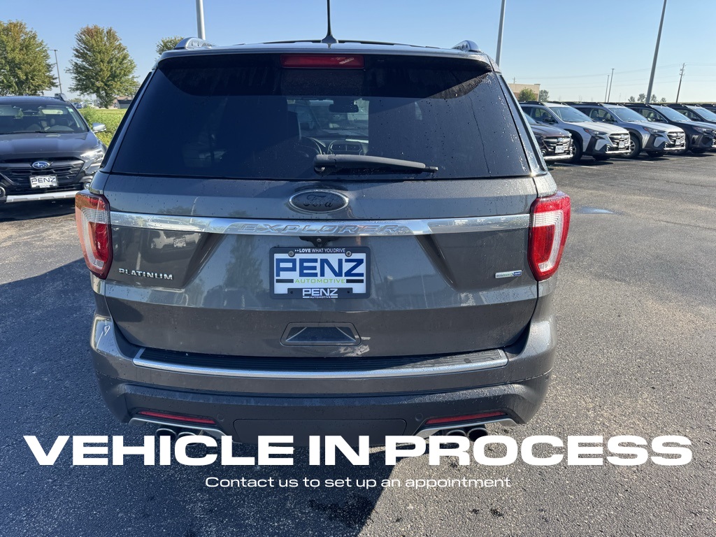 2018 Ford Explorer Platinum photo 4