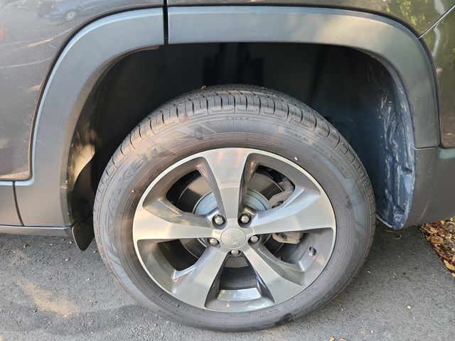2019 Jeep Cherokee Limited photo 5