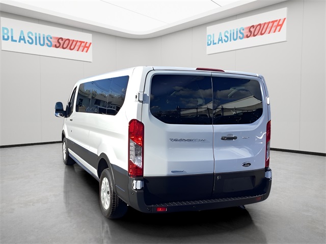 2023 Ford Transit photo 2