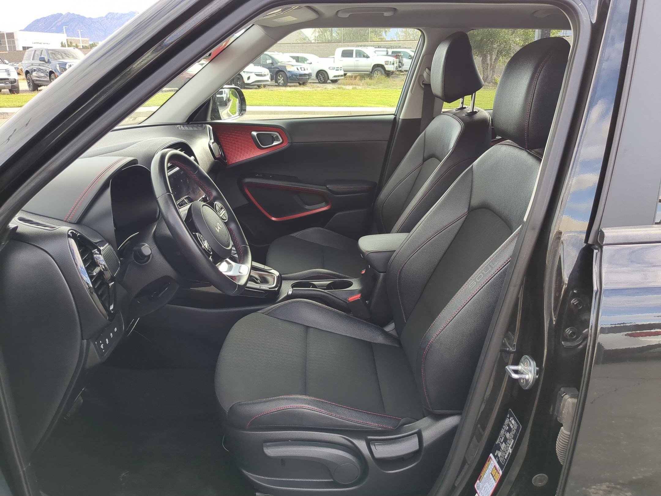 2023 Kia Soul GT-Line photo 17