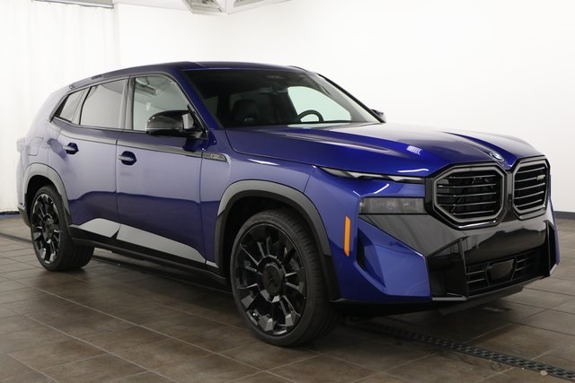 New 2025 Blue BMW Base image 3