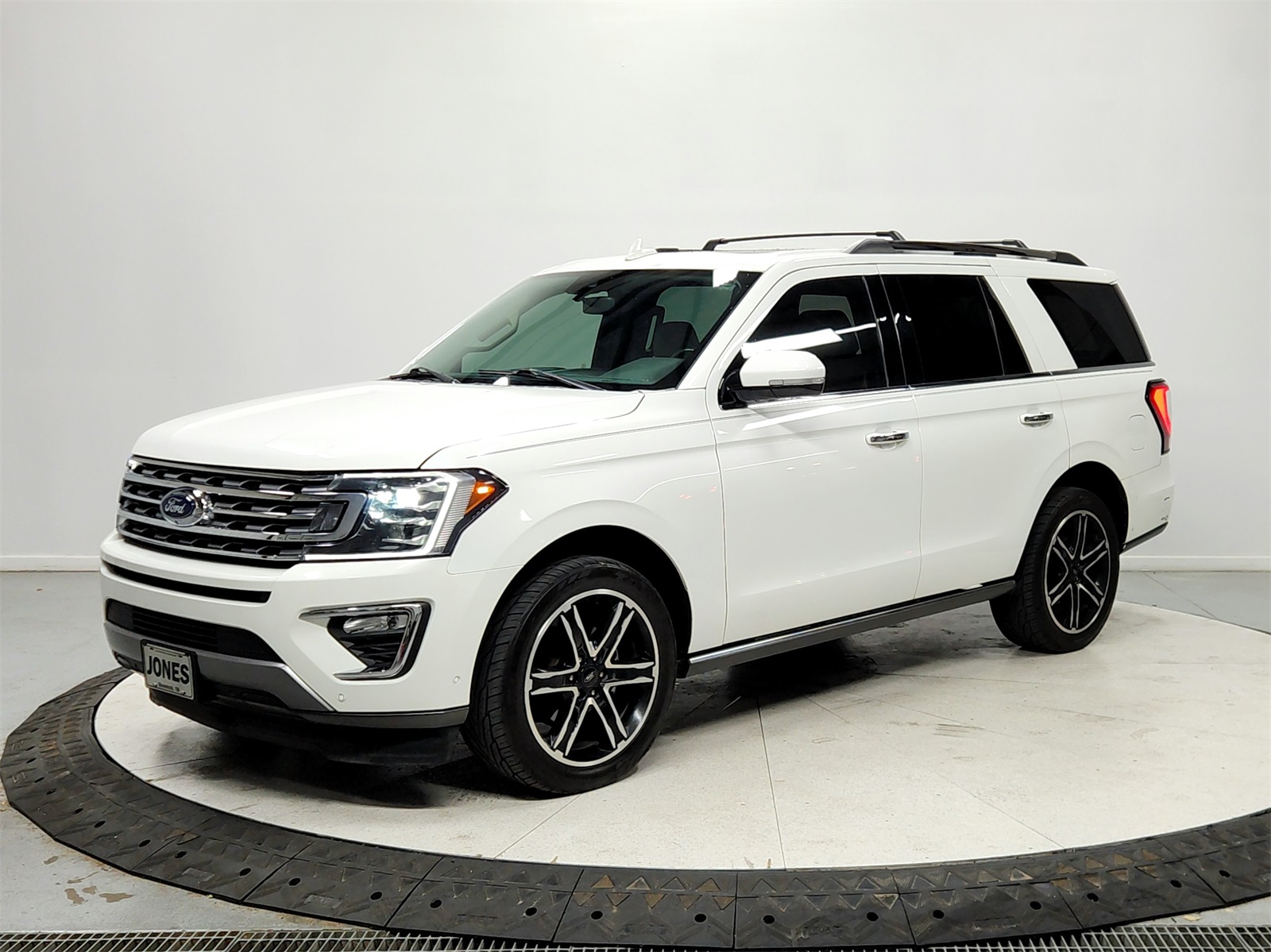 2021 Ford Expedition Limited photo 3