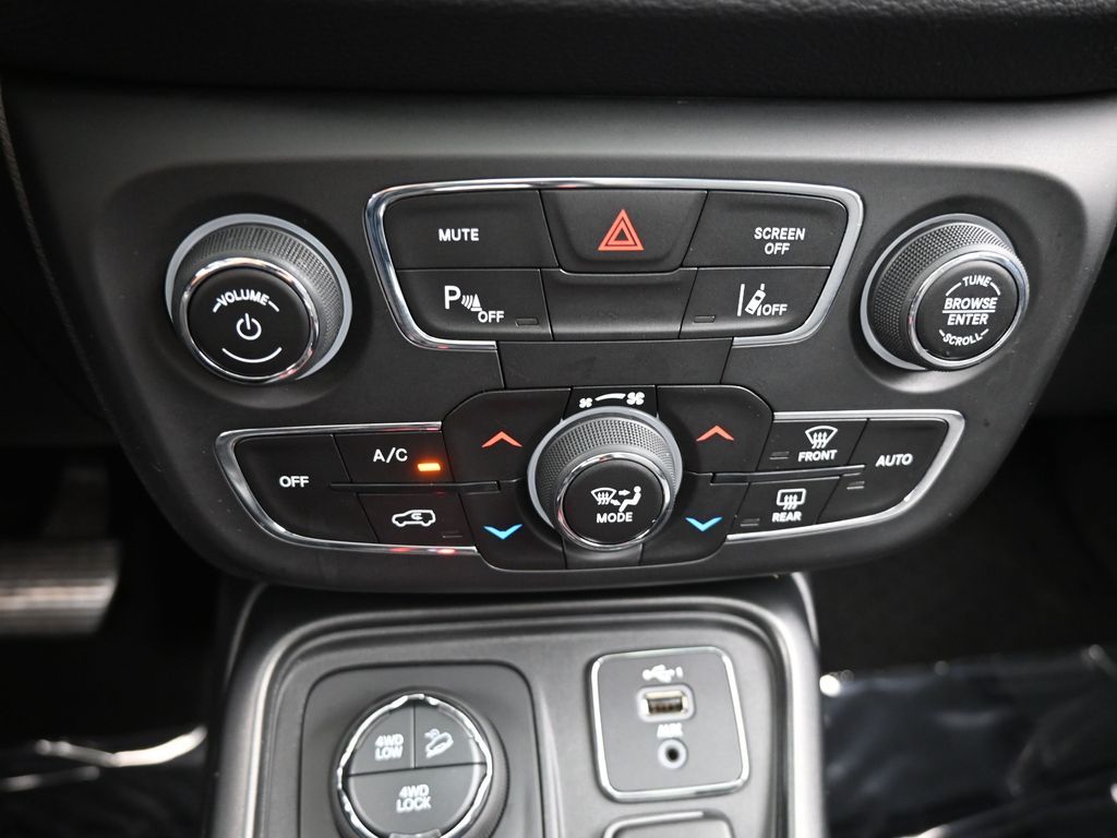 2021 Jeep Compass Trailhawk photo 18