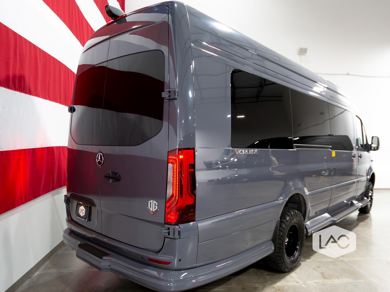 2025 Mercedes Benz Sprinter 3500 photo 29