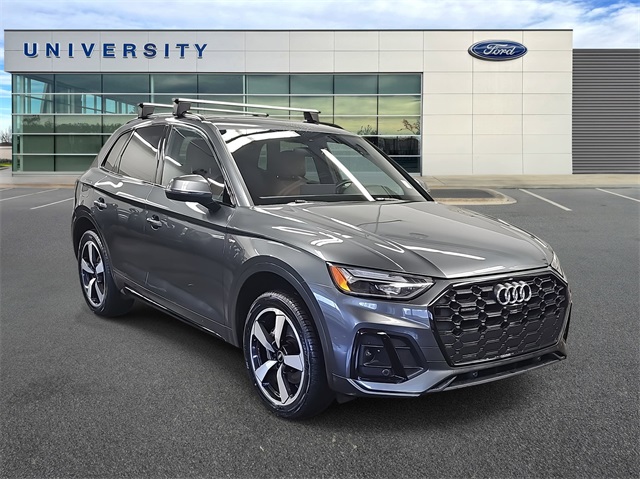 2022 Audi Q5 Premium Plus's photo