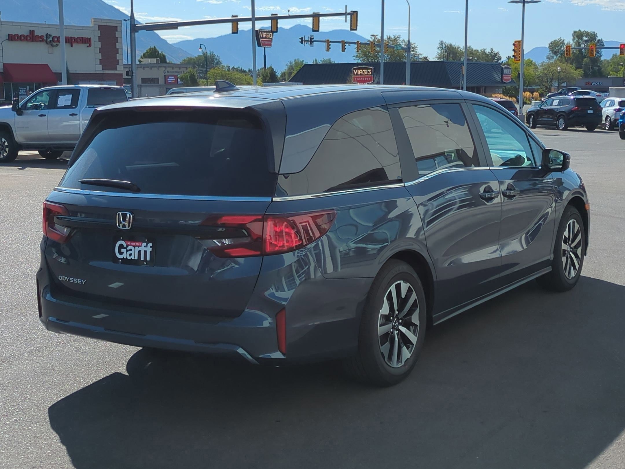 2026 Honda Odyssey EX-L photo 3