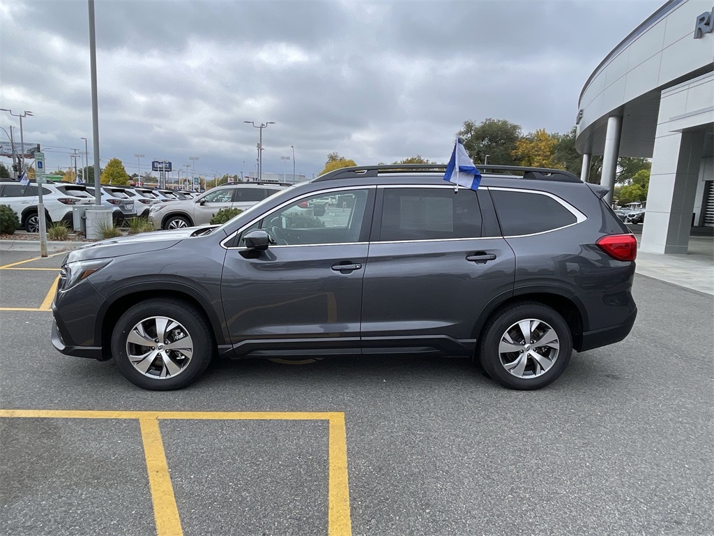 2024 Subaru Ascent Premium photo 2