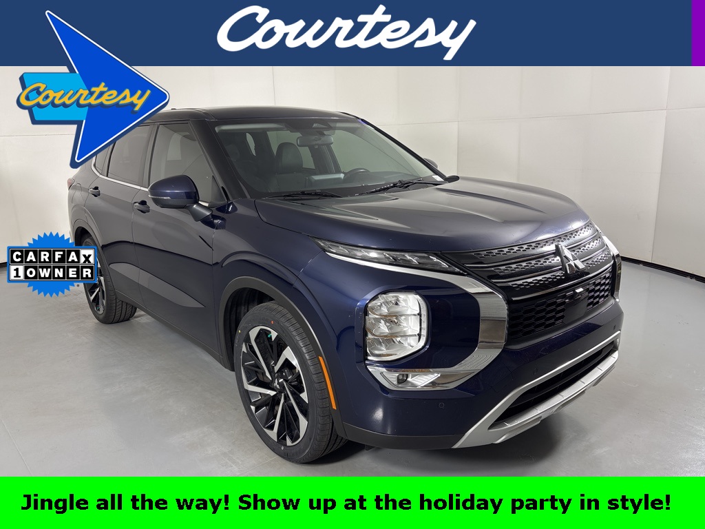2024 Mitsubishi Outlander SE's photo