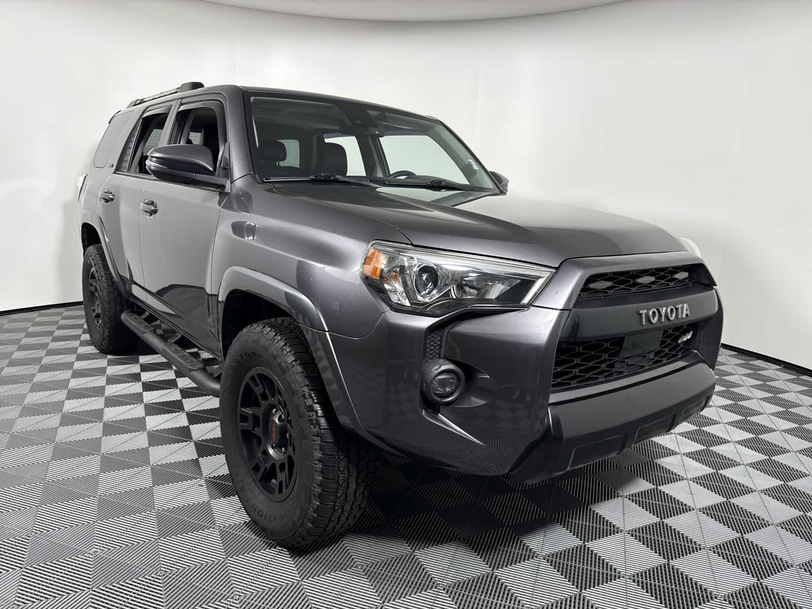 2021 Toyota 4Runner SR5 Premium photo 8
