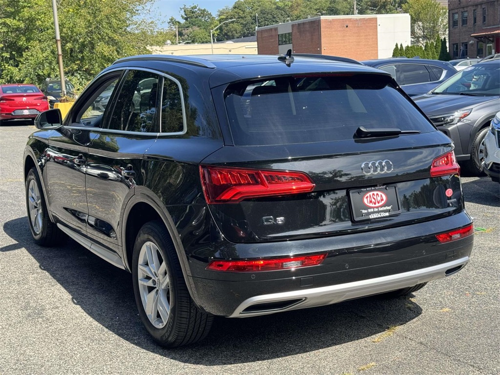 2020 Audi Q5 45 Premium photo 3