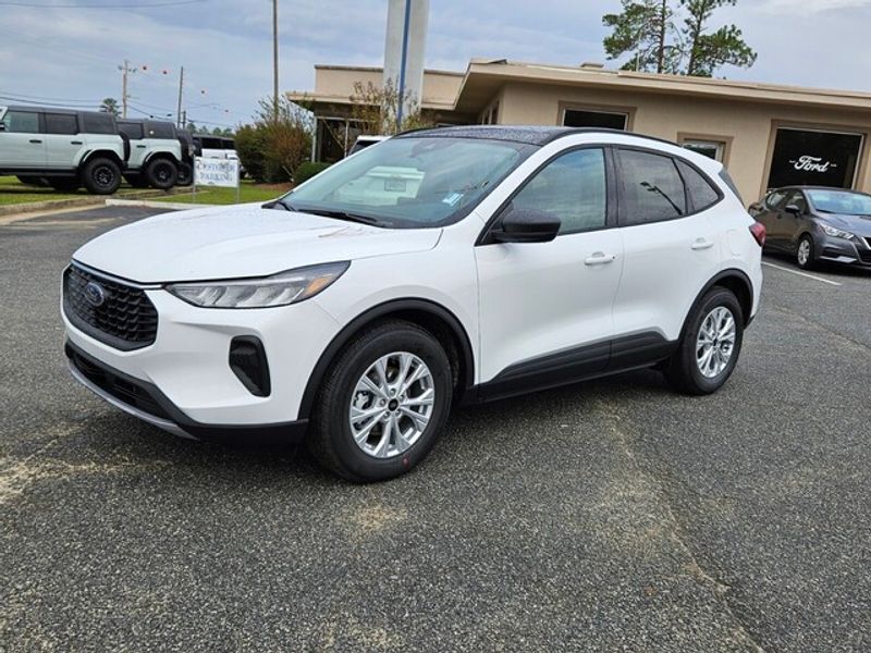 2025 Ford Escape Active photo 3