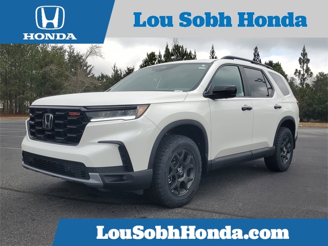2025 Honda Pilot TrailSport's photo