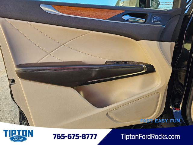 2017 Lincoln MKC Select photo 3