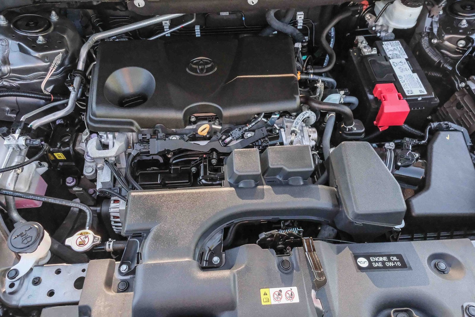2022 Toyota RAV4 LE photo 28