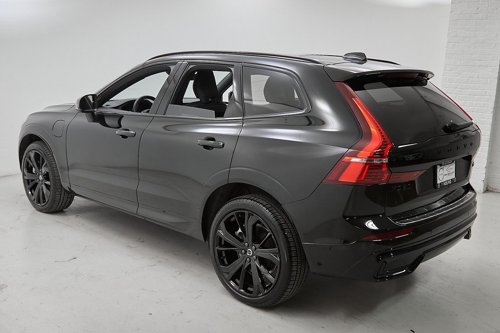 2025 VOLVO XC60 - Image 6