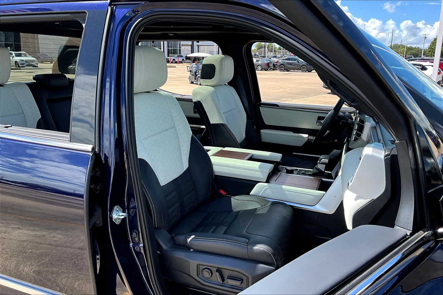 2022 Toyota Tundra CapStone photo 6