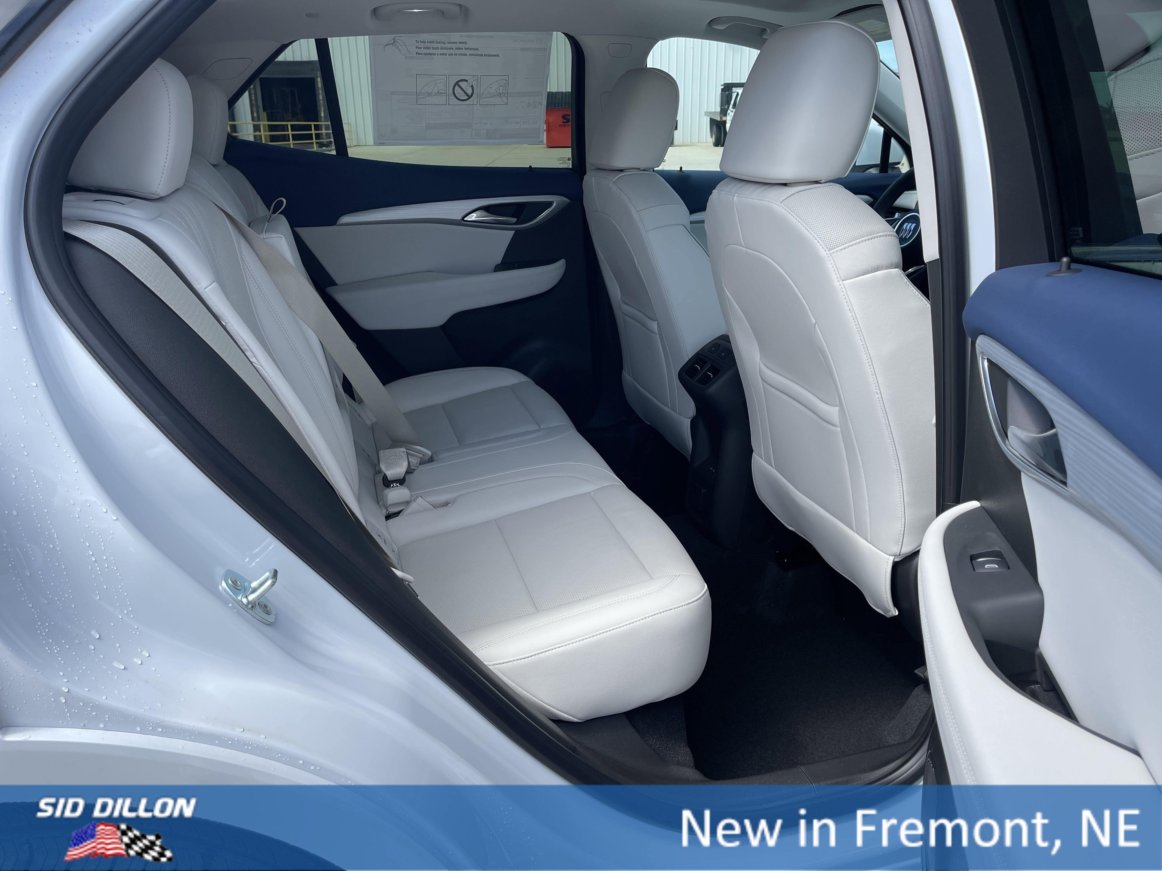 2025 Buick Envision Avenir photo 4