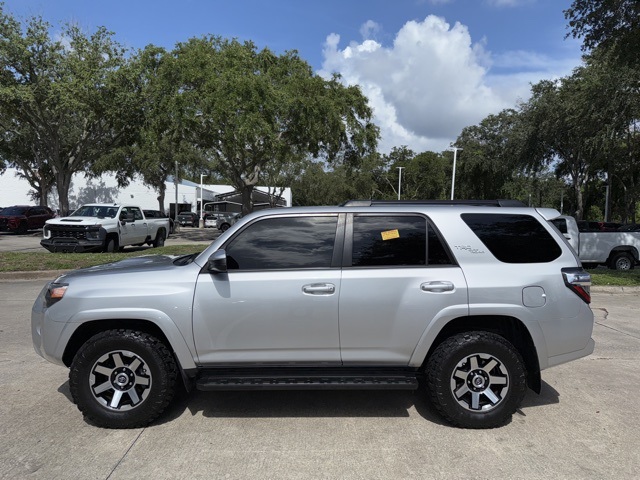 2020 Toyota 4Runner TRD Off-Road photo 4