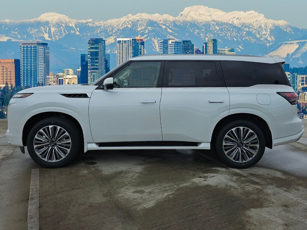 2025 Infiniti QX80 Luxe photo 2